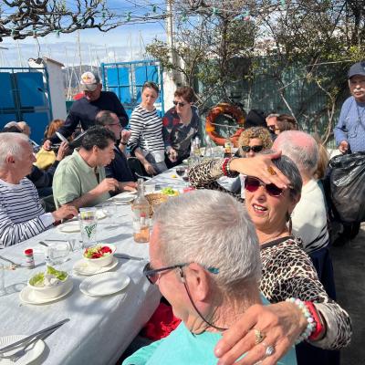 Fous rires et plats à partager : l’ambiance est là !